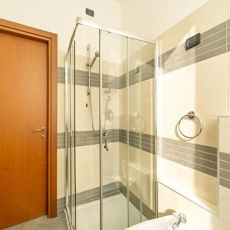 Flat With Ac And Wifi Апартаменты Комо